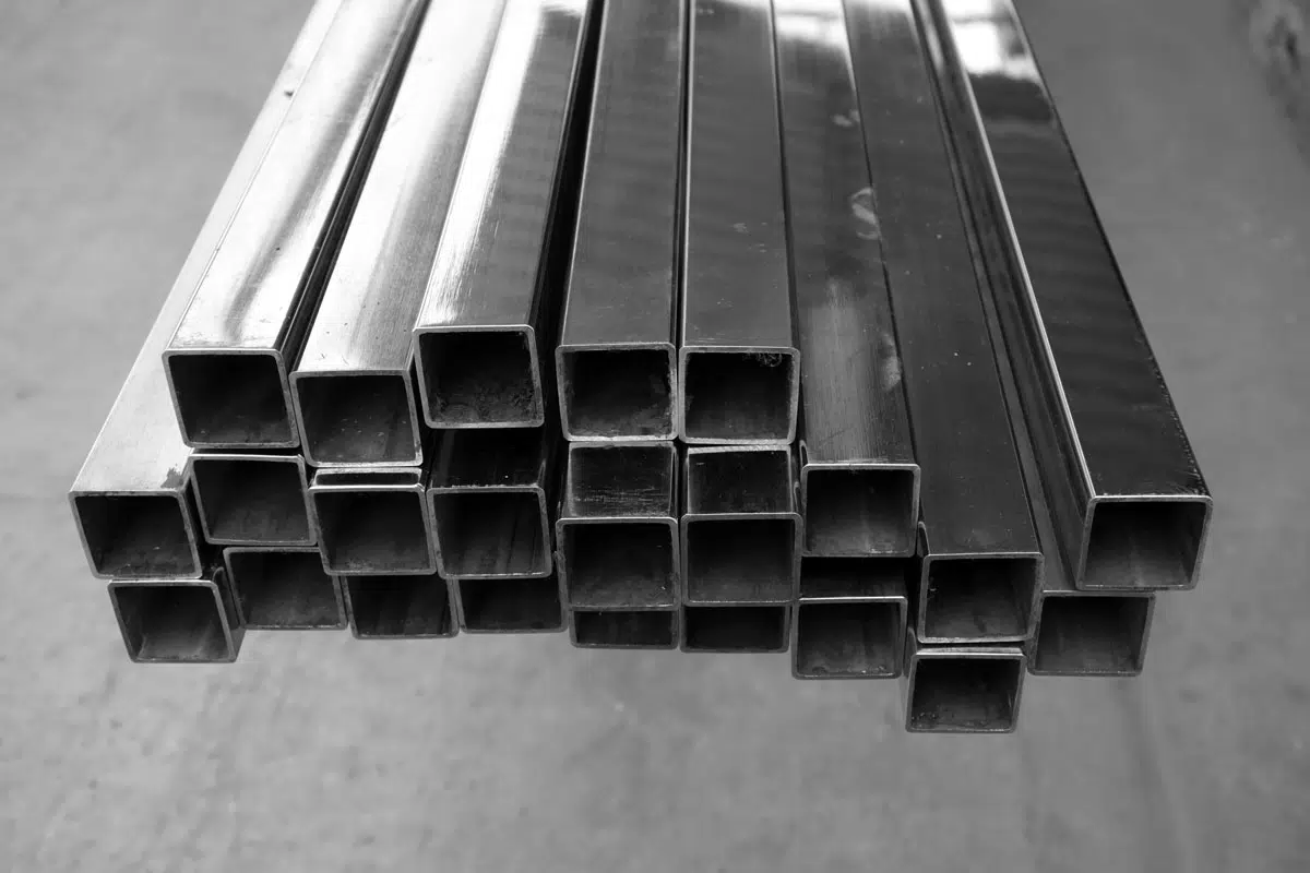 Carbon Steel vs. Stainless Steel: What's the Big Deal?